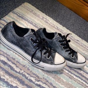 Converse Black Low Top Chuck Taylors
